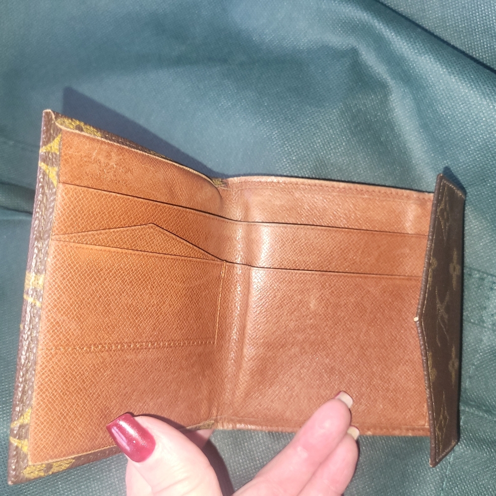 Vintage Louis Vuitton Monogram Elise Bi Fold Wallet - Picture 11 of 13